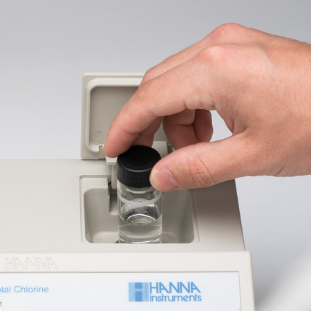 Turbidimetru de laborator, masurare clor liber/total, 4 domenii de măsurare; 230V [1]