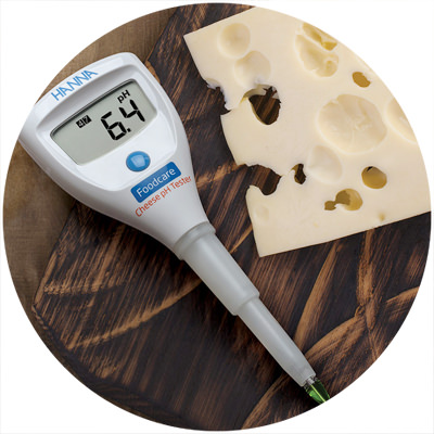 2019 - Prima linie completă de testere pH cu sonde specifice aplicației pentru industria alimentară și a băuturilor.