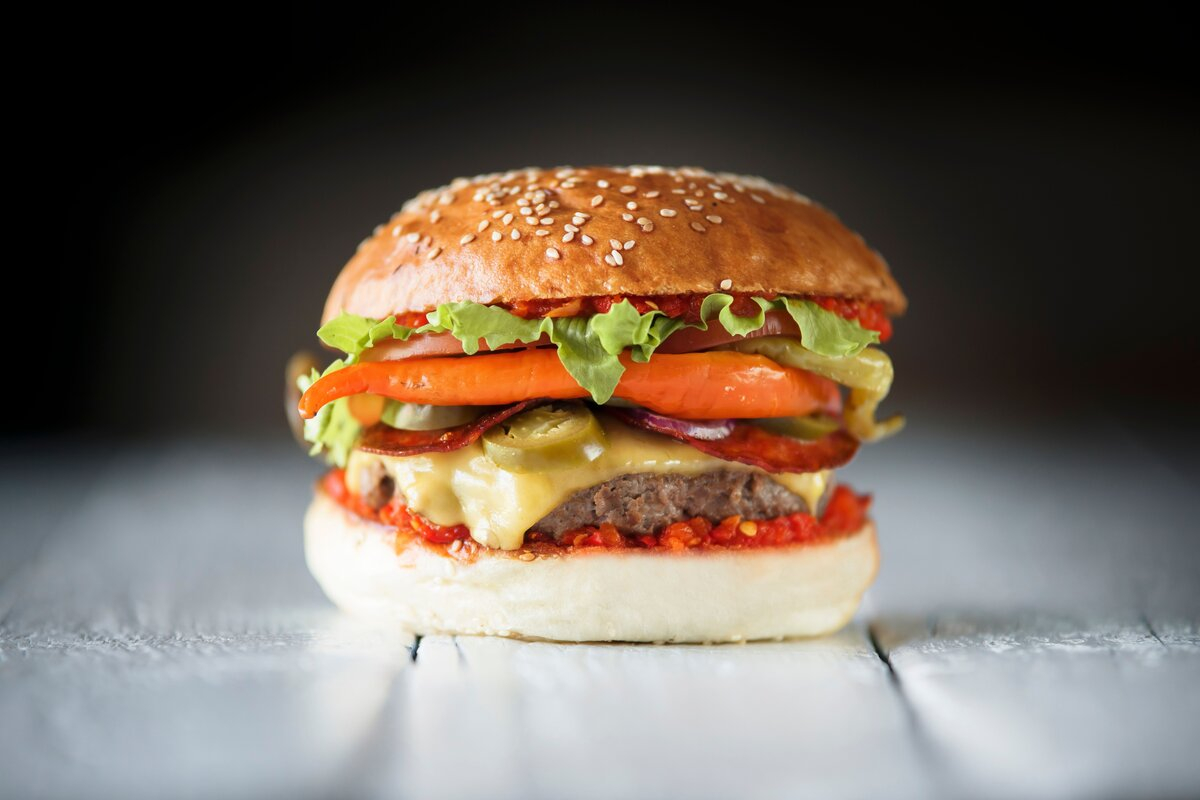 Burger cu Dublă Provocare de Iuțeală: Rețetă