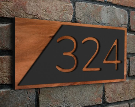 Numere casă & stradă - Număr casă metalic personalizat cu panou lemn – design modern 3D „split” exterior premium