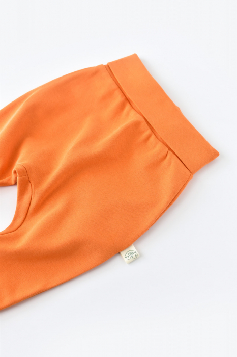 Pantaloni bebe unisex din bumbac organic portocaliu babycosy - imagine produs HeiBebe.ro [2]