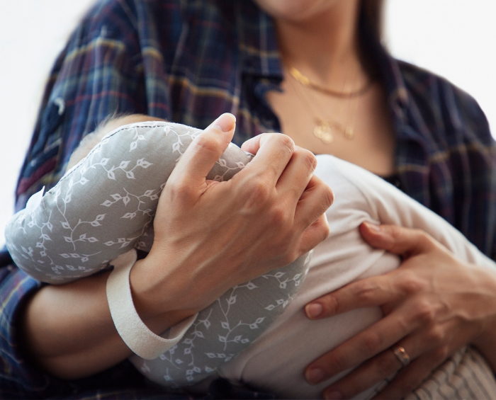 Pernuta pentru alaptat, babyjem, gri - imagine produs HeiBebe.ro [3]