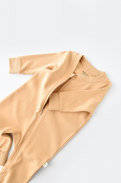 Salopeta cu fermoar cu maneca lunga si pantaloni lungi - 100%bumbac organic - mustar, babycosy - imagine produs HeiBebe.ro [3]