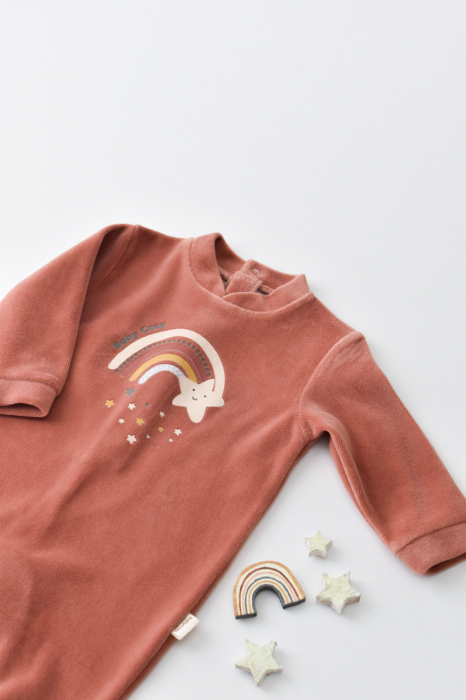 Salopeta curcubeu cu maneca lunga si botosei din 80%bumbac organic si 20% poliester - caramiziu, babycosy - imagine produs HeiBebe.ro [3]