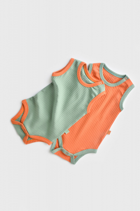 Set 2 body-uri fara maneci ribana bebe unisex din bumbac organic si 5%elastan - portocaliu/verde babycosy - imagine produs HeiBebe.ro [4]
