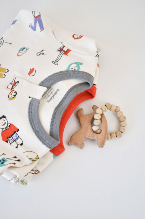 Set 2 salopetele cu maneca lunga si pantaloni lungi - 100%bumbac organic - rosu si gri, babycosy - imagine produs HeiBebe.ro [6]