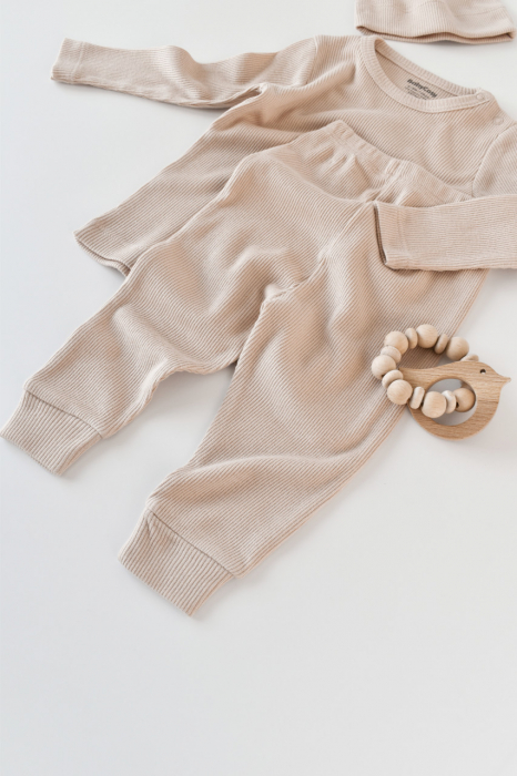 Set 3 piese: bluzita cu maneca lunga, pantaloni lungi si caciulita din bumbac organic si modal - blush, babycosy - imagine produs HeiBebe.ro [4]