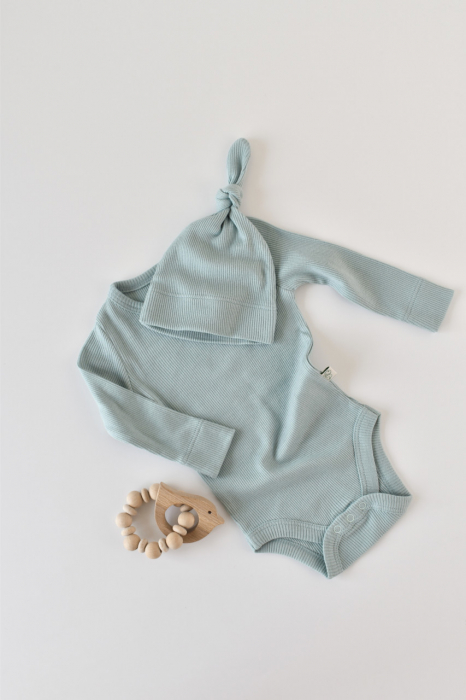 Set 4 piese: bluza, pantaloni, caciulita si manusi din bumbac organic si modal - mint, babycosy - imagine produs HeiBebe.ro [3]