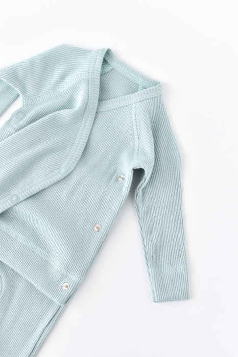 Set 4 piese: bluza, pantaloni, caciulita si manusi din bumbac organic si modal - mint, babycosy - imagine produs HeiBebe.ro [9]