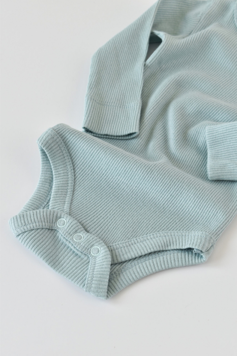 Set 4 piese: bluza, pantaloni, caciulita si manusi din bumbac organic si modal - mint, babycosy - imagine produs HeiBebe.ro [6]