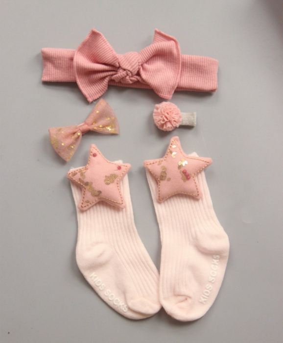 Set 4 piese - sosete cu accesorii - imagine produs HeiBebe.ro [3]