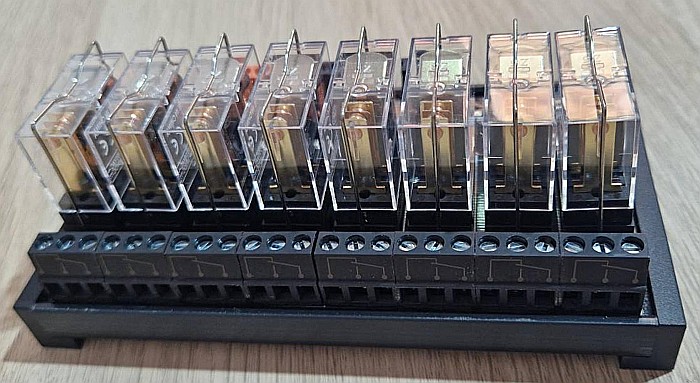 Modul 8 relee, 1 inchis 1 deschis, AC 220V, sina DIN [2]