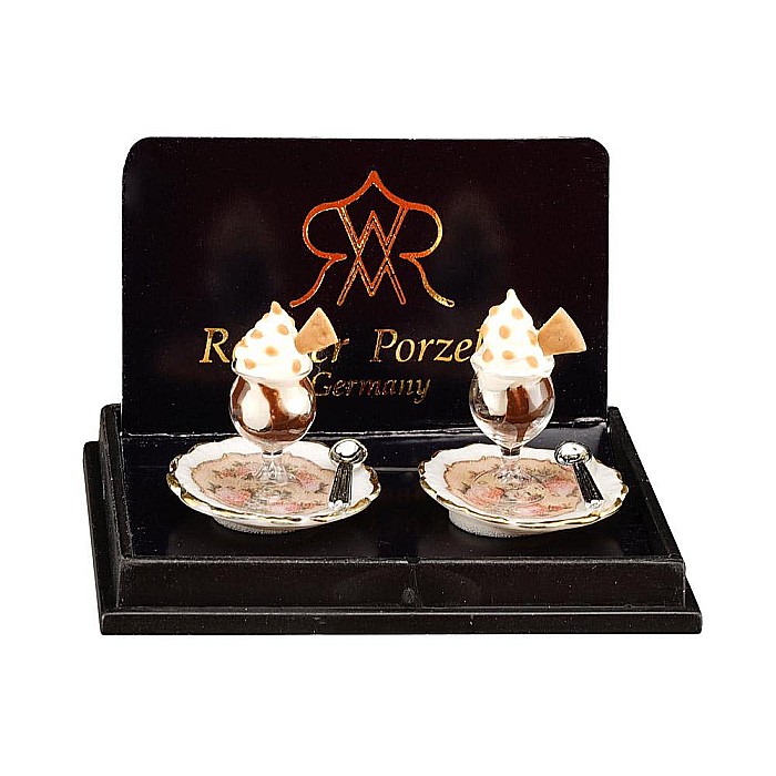 Set cupe inghetata pe farfuriuta - miniatura colectionari papusi la scara 1:12 [2]