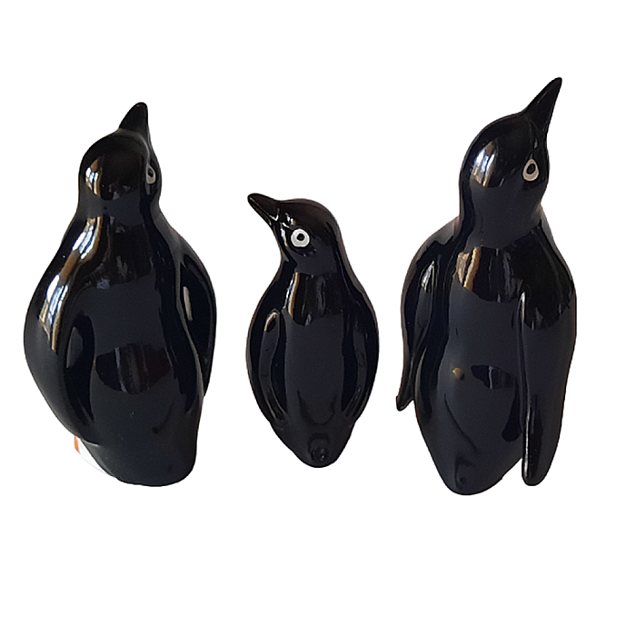 Familie de pinguini din portelan - miniaturi casute de papusi [2]
