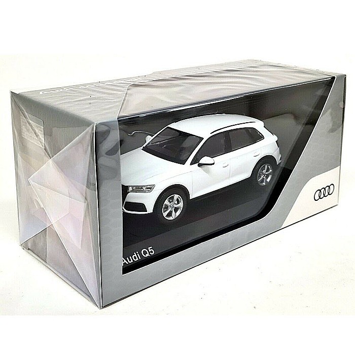 Macheta auto Audi Q5 2017 alb ibis, 1:43 Spark Dealer edition [3]