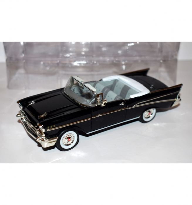 Chevrolet Bel Air convertible, negru, 1:32, Signature [1]