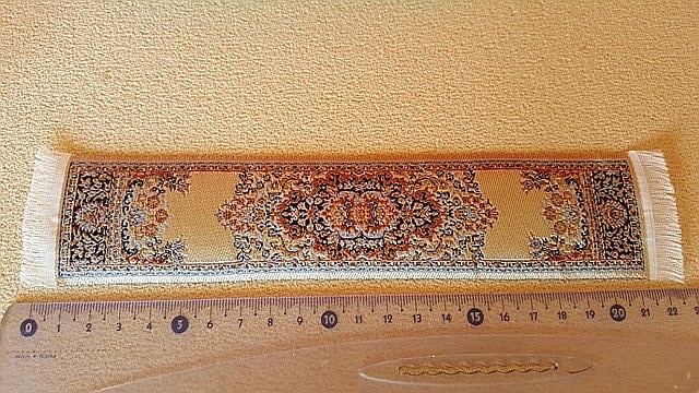 Covoras - traversa cu ciucuri - crem - miniatura casuta papusi [1]