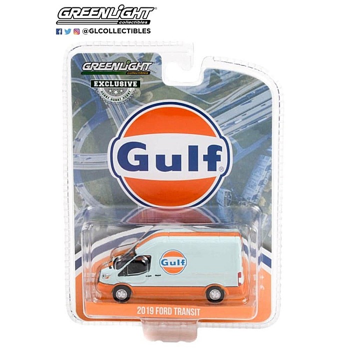 Macheta Ford Transit inaltat 2019 Gulf Oil scara 1:64 Greenlight – 30260 [2]