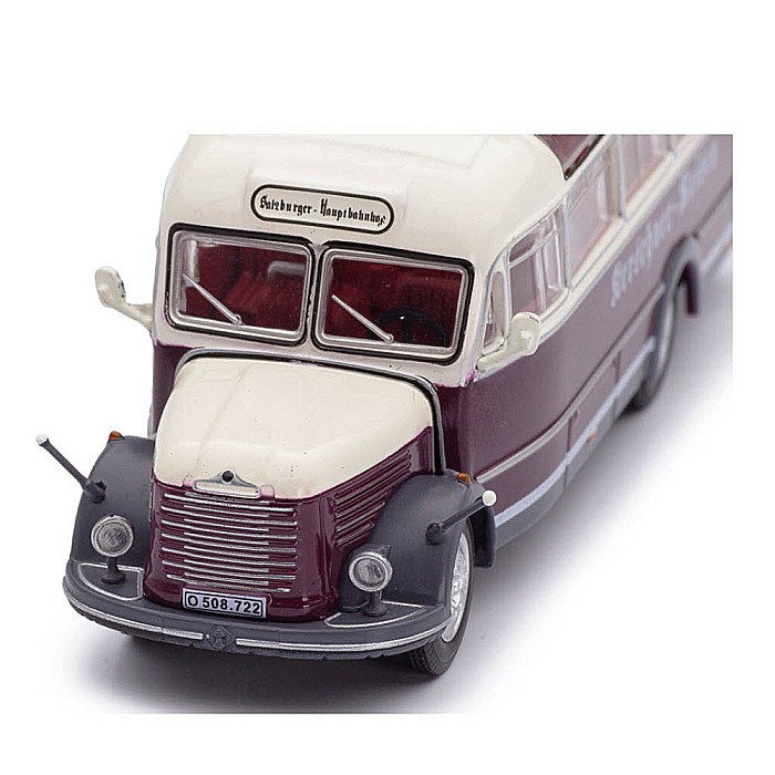 Macheta Autobuz Steyr 380 q 1955 Scara1:72 [4]