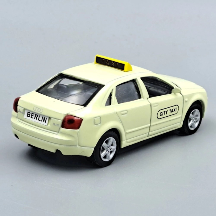 Macheta Audi A4 City Taxi Berlin crem, scara 1:38 – Taxiuri din toata lumea [3]