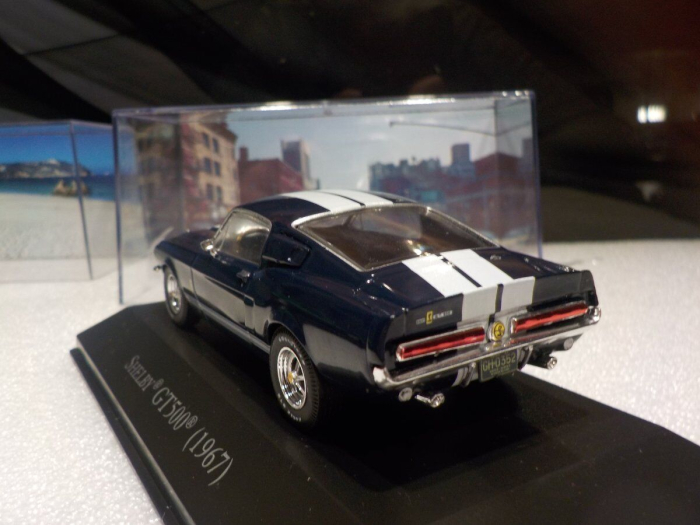 Macheta Auto Ford Mustang Shelby GT500 Coupe 1967 – Negru-Alb cu Vitrina, Scara 1:43 [5]