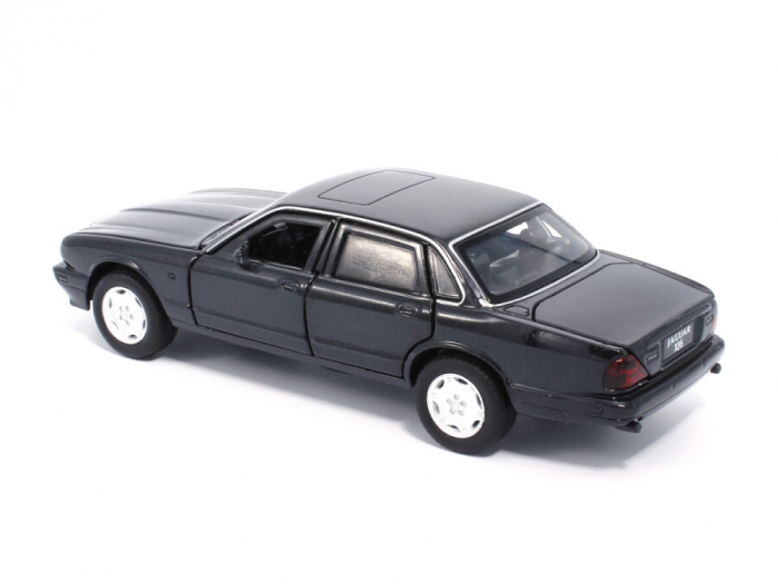 Macheta auto Jaguar XJ6 negru, lumini, sunet, directie activa, 1:32 Tayumo [3]