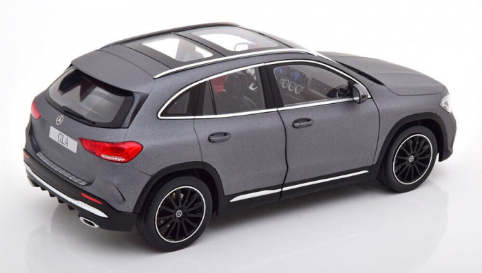 Macheta auto Mercedes Benz GLA-CLASS 2020 Mountain Grey Magno MAT 1/18 [2]