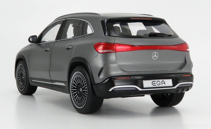 Macheta auto Mercedes Benz EQA  Mountain Grey Magno 2021 scara 1/18 [2]