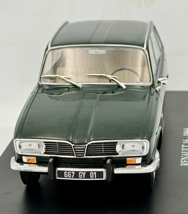 Macheta Auto Renault 16 1966 Negru – Scara 1:24, (Vitrina Plexiglas Crapata) Outlet 2 [2]