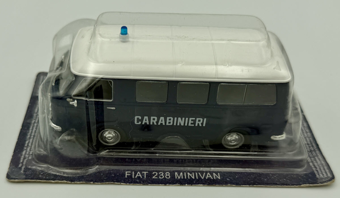 Machetă autospecială Fiat 238 Carabinieri 1969 albastru închis scara 1:43 [3]