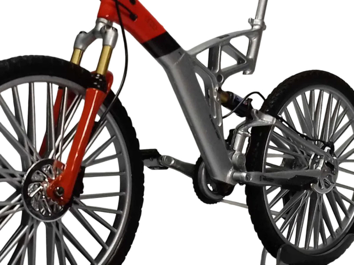 Macheta bicicleta Audi Design Cross Pro 1:10 Welly, gri cu rosu, model colectie premium cu postament [4]