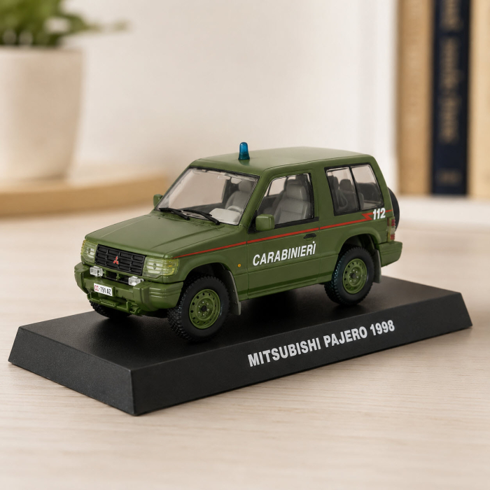 Macheta Mitsubishi Pajero 1998 Carabinieri verde, De Agostini, scara 1:43 [4]