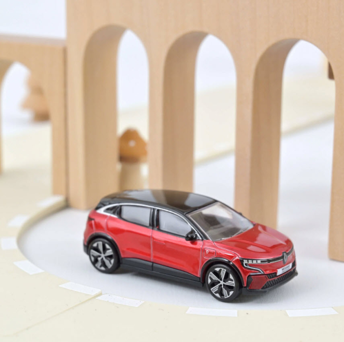Macheta Renault Megane E-Tech 2022 1:64 Norev 310928 [2]