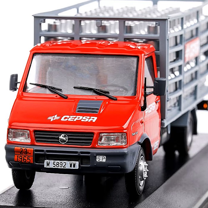 Macheta Pegaso Daily 1994 scara 1:43 [2]