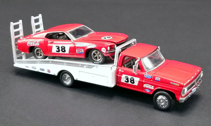 Set masinute ACME Diecast, 1969 Trans Am Mustang & Ford F-350 Ramp Truck Allan Moffat Racing #38 scara1/64 [3]