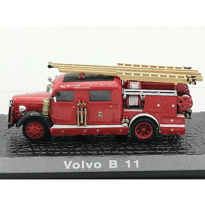Macheta Pompieri Volvo B11: Pregatita de Interventie, scara 1:72, Atlas [2]