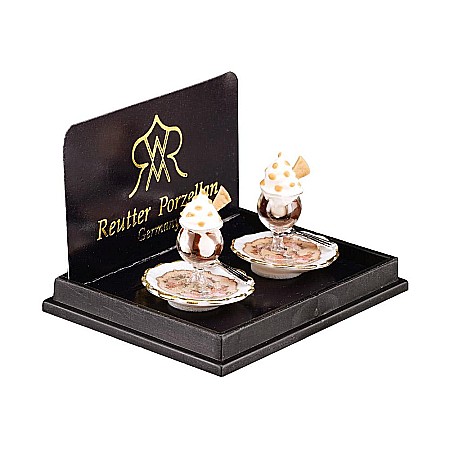 Set cupe inghetata pe farfuriuta - miniatura colectionari papusi la scara 1:12 [2]