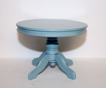 CASUTE DE PAPUSI LA SCARA 1:12 – mobilier și accesorii premium pentru colecționari - Masa mare rotunda Windsor culoare bleu - miniatura colectionari papusi