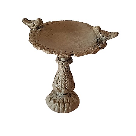 GRADINA - mobilier, decoratiuni si accesorii miniaturi papusi - Fantana de gradina cu pasarele - miniatura casute de papusi