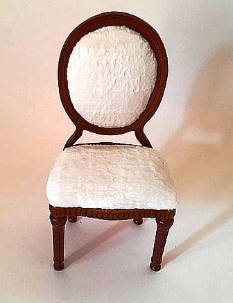 DINING ROOM / LIVING ROOM- mobilier si accesorii - Scaun L-XVI tapitat cu catifea ecru - miniatura papusi