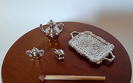 BUCATARIE - mobila, vase, ustensile, mancare, aparatura miniaturi papusi - Serviciu de cafea 4 piese argintiu - miniatura papusi