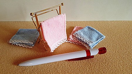 BAIE - Obiecte sanitare si Accesorii baie casuta papusi - Prosopele cu dantela - miniaturi papusi