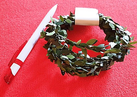 GRADINA - mobilier, decoratiuni si accesorii miniaturi papusi - Decor ghirlanda cu frunzulite - 2m - casuta papusii-miniatura