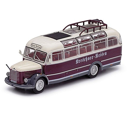 Autobuze/Tramvaie - Macheta Autobuz Steyr 380 q 1955 Scara1:72