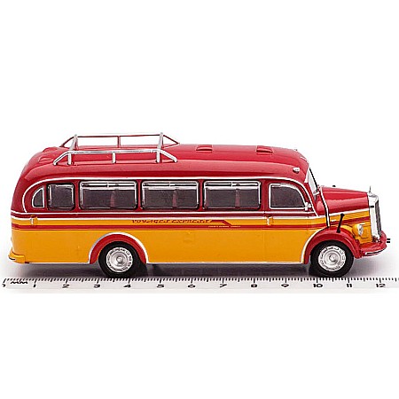 Macheta Autobuz Mercedes Benz O3500 1949 Scara 1:72 [2]