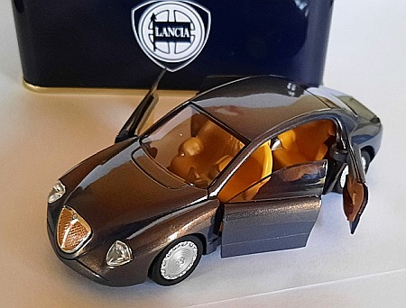 Masini de strada - Macheta LANCIA DIALOGOS CONCEPT GHIFT BOX  Solido