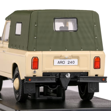 Macheta auto ARO 240 crem, din 1978, scara 1:24 - Outlet [3]