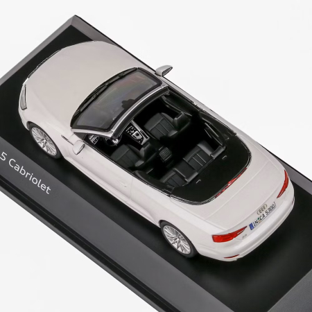 Macheta Auto Audi A5 Cabriolet 2017 Alba – Scara 1:43, Spark Dealer Edition [2]