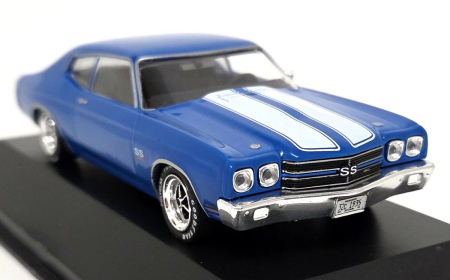 Macheta auto Chevrolet Chevelle SS 454 Coupe 1970, albastru cu dungi albe, scara 1:43, cu vitrina [1]
