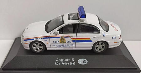 Machete Politie / Carabinieri 1:43 - Machetă auto Jaguar S-Type RCM Police Canada 2002 scara 1:43 – cu uși funcționale